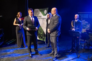 Koncert Orkiestry Morskiego Oddziału SG w NOSG z okazji 35. rocznicy powołania Straży Granicznej pt. "Zakochaj się w służbie" w CHDK