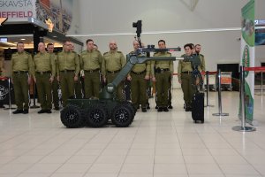 Robot pirotechniczny dla lotniczego przejścia granicznego w Świdniku