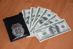 Imitacja dolarów na granicy w Terespolu