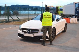 Odzyskany Mercedes AMG S63