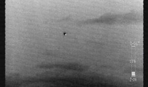 Obraz termalny lecącej motolotni