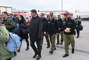 Szefowe parlamentów spotkały się z przedstawicielami Staży Granicznej na przejściu granicznym w Dorohusku.