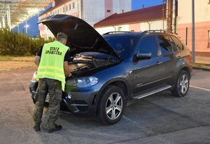 BMW X5 utracony w Gruzji odzyskany w Hrebennem