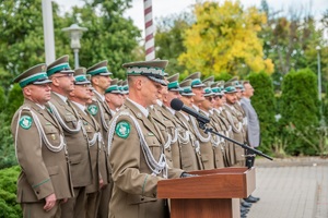 Uroczystość ślubowania nowych funkcjonariuszy SG na terenie komendy Nadbużańskiego Oddziału Straży Granicznej w Chełmie