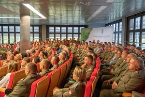 Uczestnicy konferencji naukowej poświęconej 100. rocznicy powstania KOP