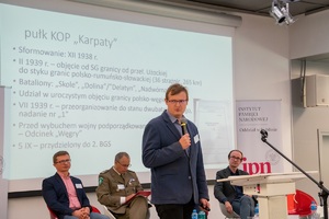 Wystąpienie jednego z prelegentów podczas konferencji naukowej