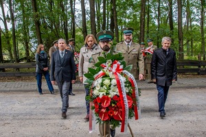 Uroczyste złożenie wieńców na mogiłach poległych żołnierzy KOP w Wytycznie