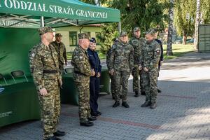 Komisja z NOSG i KWP
