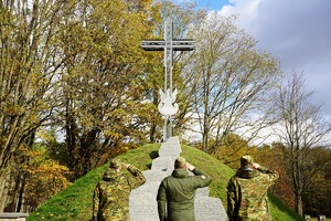 Odwiedziny na grobach żołnierzy i funkcjonariuszy