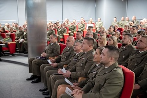 Uczestnicy spotkania opłatkowego w Nadbużańskim Oddziale Straży Granicznej