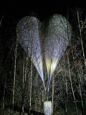 Zabezpieczanie papierosów przemyconych z Białorusi do Polski za pomocą balonu