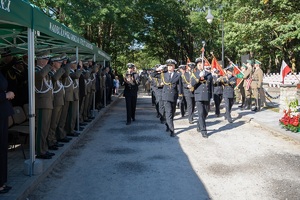 Uczestnicy uroczystości obchodów 87. rocznicy bitwy pod Wytycznem